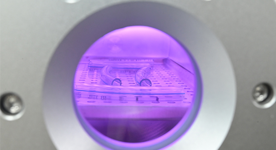 O2等離子體處理硅橡膠醫用導管表面提高后續涂層結合強度